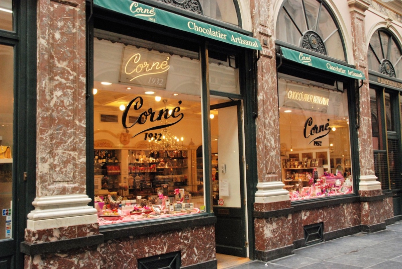 ecommerce-DALUIS-min_chocolate_chocolaterie_shop_luxury_chic_gallery_brussels_belgium-558146